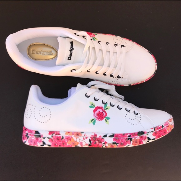 Desigual Shoes - Desigual BRAND NEW White Embroidered Sneakers
